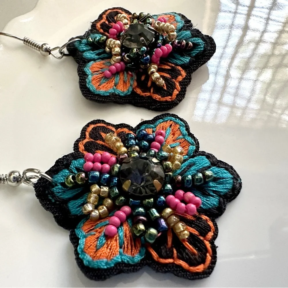 2/$30🌵 Boho Moody Embroidered Beaded Floral Earrings Style Dangle Jewelry NEW